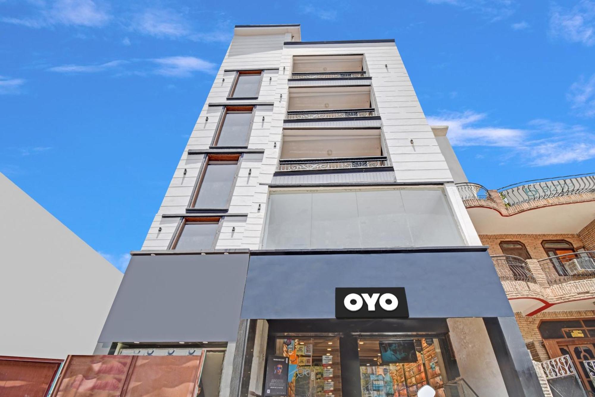 Hotel O Sai Kripa Stay Нью-Дели Экстерьер фото