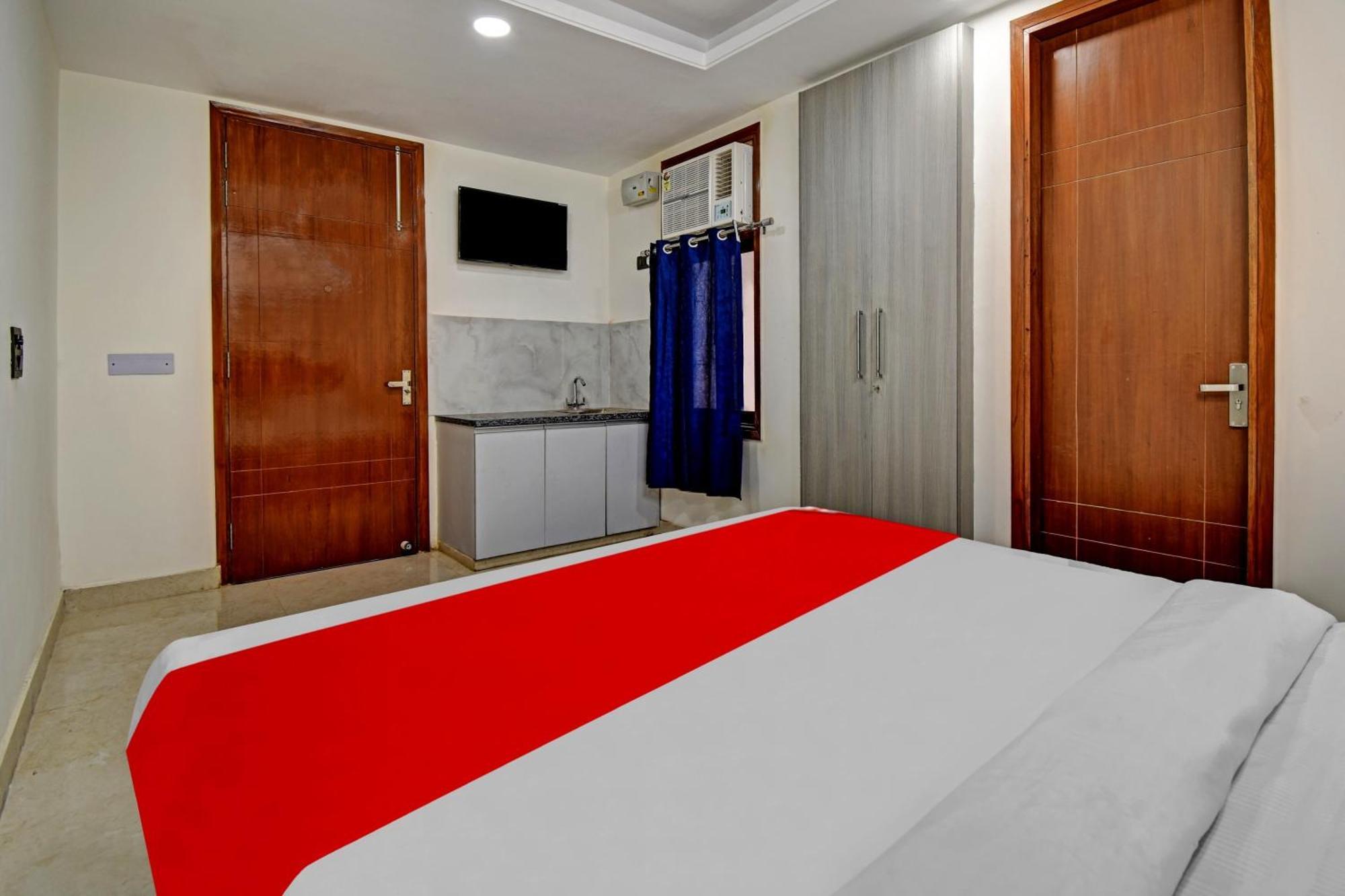 Hotel O Sai Kripa Stay Нью-Дели Экстерьер фото