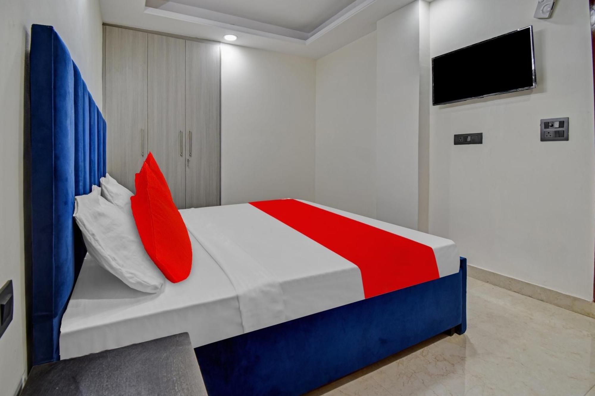 Hotel O Sai Kripa Stay Нью-Дели Экстерьер фото